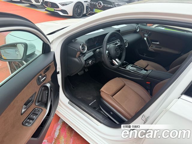 Mercedes-Benz A-Class (W177) AMG A35 S AMG 4MATIC Sedan 2024 — фото 3