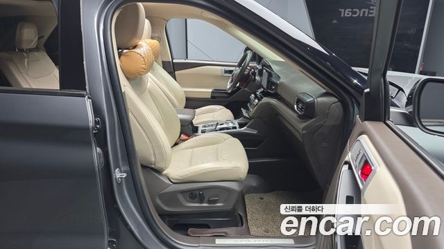 Ford Explorer (VI) 3.0 Platinum 4WD 2021 — фото 11