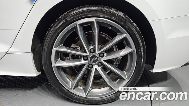 Audi A5 (F5) 40 TFSI Quattro Premium Sportback 2022 — фото 5