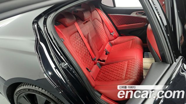 Genesis G70 Gasoline 2.0T 2WD 2022 — фото 16