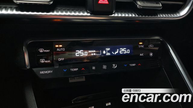 Kia K5 (III) 1.6 Turbo Noblesse 2023 — фото 18