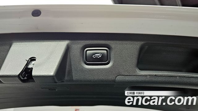 Hyundai Santa Fe Diesel 2.2 2WD Prestige 2021 — фото 20