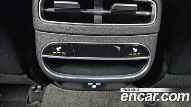 Genesis GV70 2.5T Gasoline 2WD 2022 — фото 18