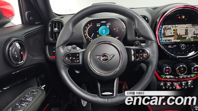 MINI Cooper S Countryman JCW Launch Pack 2nd Gen 2023 — фото 13