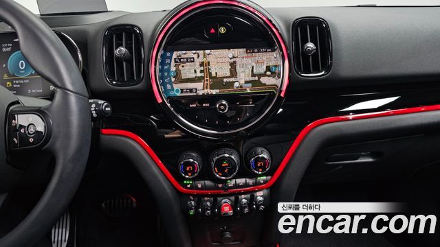 MINI Cooper S Countryman JCW Launch Pack 2nd Gen 2023 — фото 14