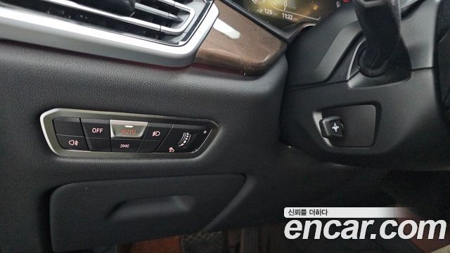 BMW X5 (G05) xDrive 45e xLine 2022 — фото 18
