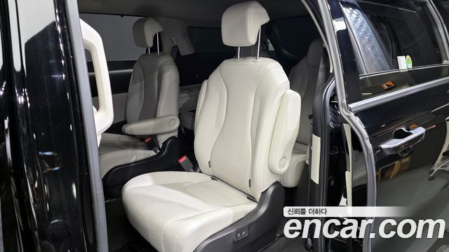 Kia Carnival (IV) Gasoline 9-Seater Signature 2021 — фото 11