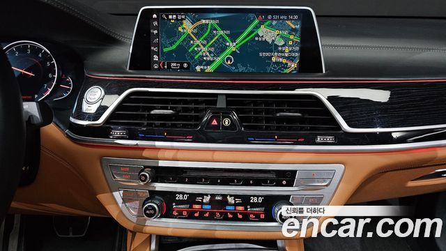 BMW 7 Series (G11) 740Li xDrive M Sport Package 2019 — фото 16