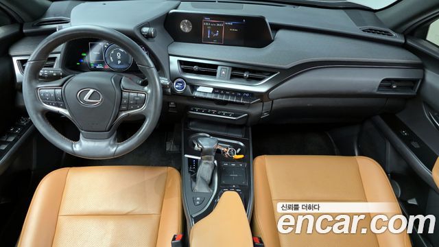 Lexus UX250h 2.0 2WD 2019 — фото 7