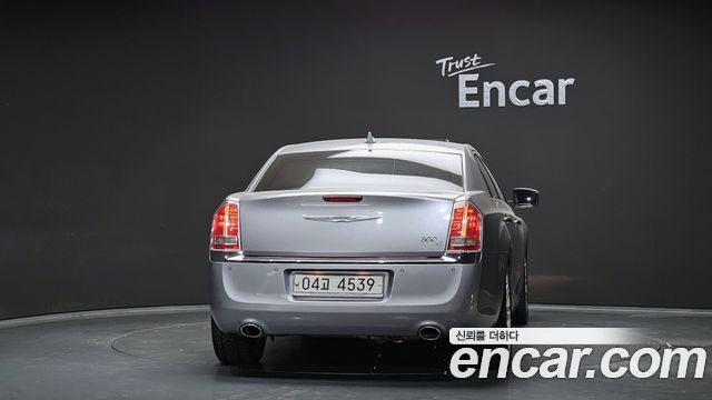 Chrysler 300C 3.0 Diesel 2013 — фото 4