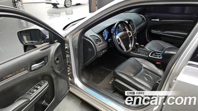 Chrysler 300C 3.0 Diesel 2013 — фото 12