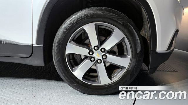 Chevrolet Traverse 3.6 AWD LT Leather Premium 2020 — фото 5