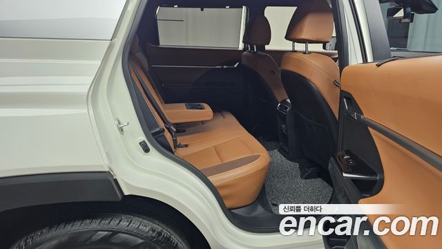 KG Mobility (SsangYong) Torres Gasoline 1.5 2WD T7 2023 — фото 12