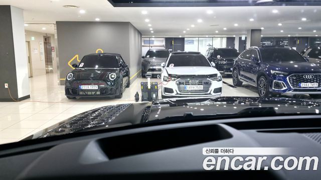 Land Rover Range Rover Evoque (II) P250 Dynamic SE 2025 — фото 17