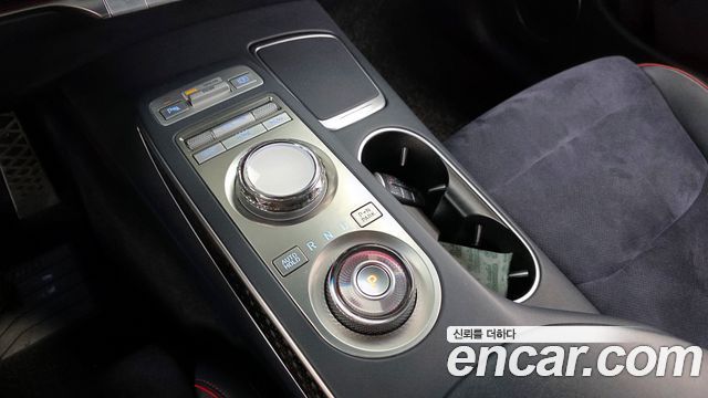 Genesis GV70 2.5T Gasoline AWD 2022 — фото 9
