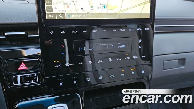Hyundai Staria 4WD Lounge 9-Seater Inspiration 2023 — фото 17