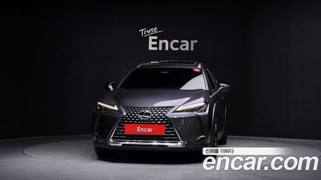 Lexus UX300h 2.0 2WD 2025 — фото 3