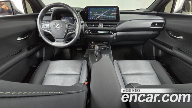 Lexus UX300h 2.0 2WD 2025 — фото 7