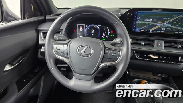 Lexus UX300h 2.0 2WD 2025 — фото 13