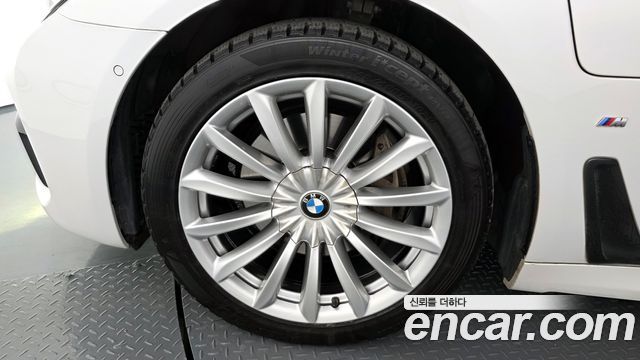 BMW 7 Series (G11) 740e iPerformance M Sport 2017 — фото 5