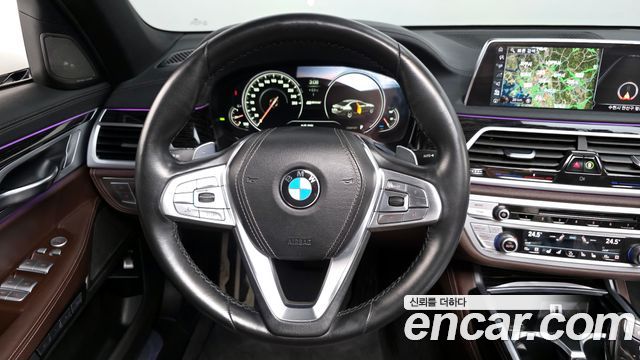 BMW 7 Series (G11) 740e iPerformance M Sport 2017 — фото 13