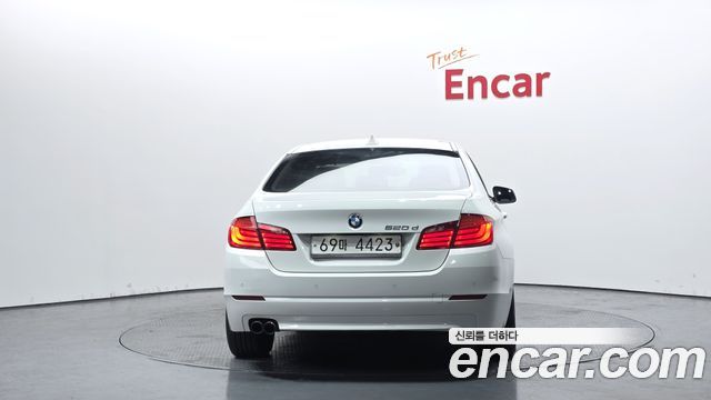 BMW 5 Series (F10) 520d 2011 — фото 4