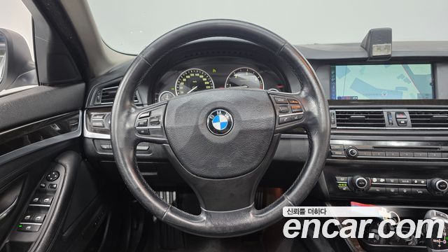 BMW 5 Series (F10) 520d 2011 — фото 13