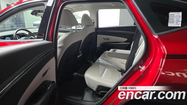 Hyundai Tucson (NX4) Gasoline 1.6 Turbo 4WD Inspiration 2022 — фото 11