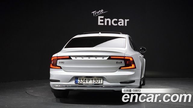 Volvo S90 B6 AWD Inscription 2021 — фото 4