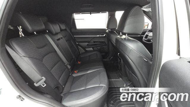 KG Mobility (SsangYong) Torres Gasoline 1.5 2WD T7 2024 — фото 12