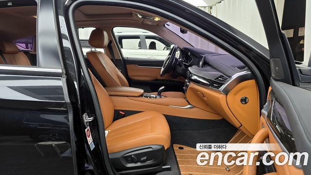 BMW X6 (F16) xDrive 30d 2017 — фото 11