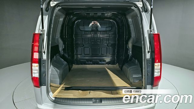 Hyundai Staria HEV 1.6 Cargo 5-Seater Modern 2025 — фото 20
