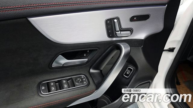Mercedes-Benz CLA-Class (C118) CLA250 4MATIC 2020 — фото 11