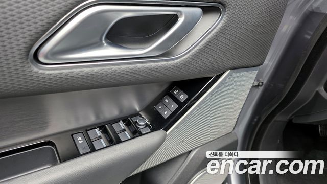 Land Rover Range Rover Velar 3.0 P400 R-Dynamic SE 2021 — фото 17