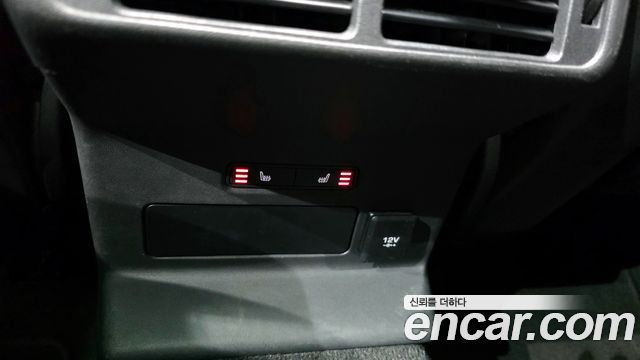 Land Rover Range Rover Velar 3.0 P400 R-Dynamic SE 2021 — фото 18
