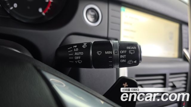 Land Rover Discovery Sport 2.0 TD4 SE (150PS) 2017 — фото 18
