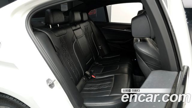 BMW 5 Series (G30) 530i M Sport Package Plus 2017 — фото 12