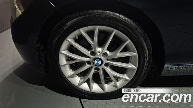 BMW 1 Series (F20) 118d Sport 5Door 2015 — фото 5