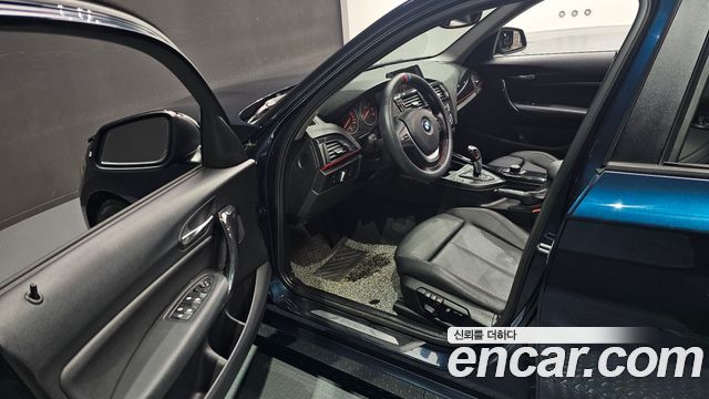 BMW 1 Series (F20) 118d Sport 5Door 2015 — фото 15