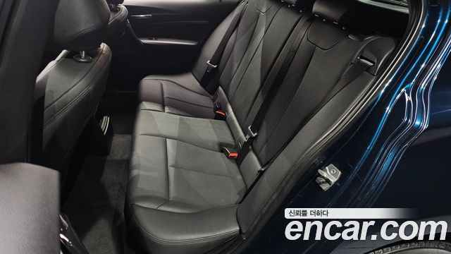 BMW 1 Series (F20) 118d Sport 5Door 2015 — фото 16