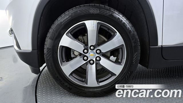 Chevrolet Traverse 3.6 AWD LT Leather Premium 2020 — фото 5