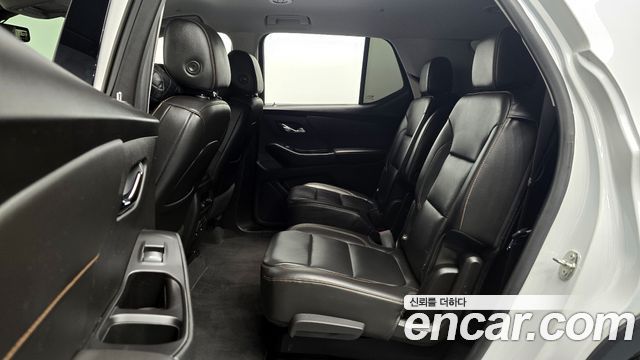 Chevrolet Traverse 3.6 AWD LT Leather Premium 2020 — фото 12