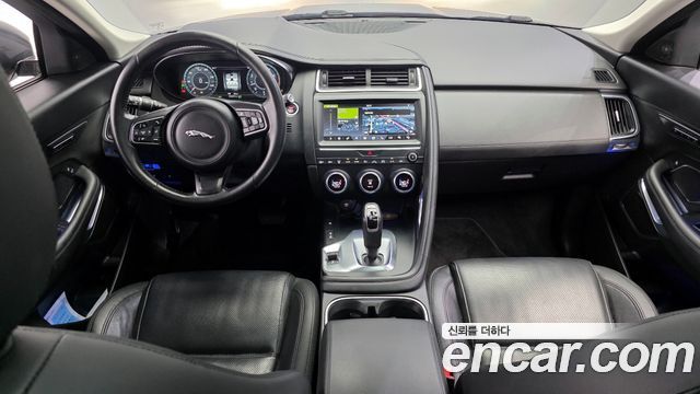 Jaguar E-PACE P250 SE 2018 — фото 7