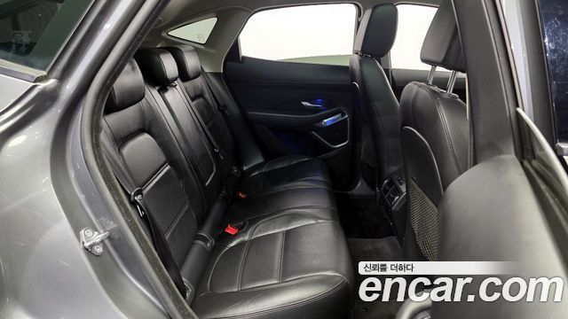Jaguar E-PACE P250 SE 2018 — фото 12