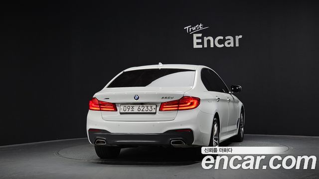 BMW 5 Series (G30) 520d xDrive M Sport Package Plus 2017 — фото 4