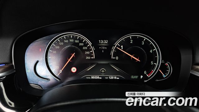 BMW 5 Series (G30) 520d xDrive M Sport Package Plus 2017 — фото 8
