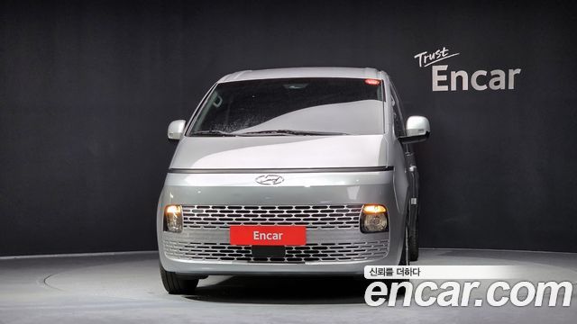 Hyundai Staria L3.5 Cargo 5-Seater Modern 2023 — фото 3