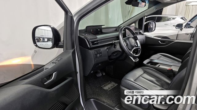 Hyundai Staria L3.5 Cargo 5-Seater Modern 2023 — фото 10