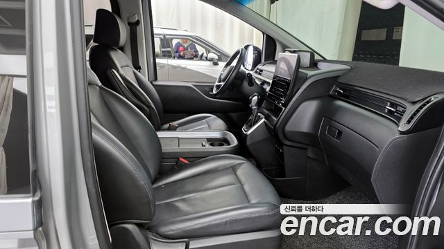 Hyundai Staria L3.5 Cargo 5-Seater Modern 2023 — фото 11