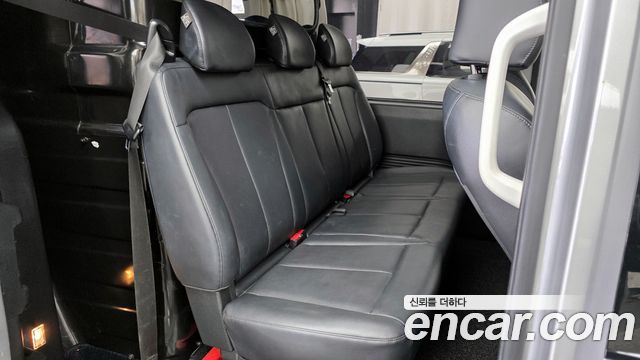 Hyundai Staria L3.5 Cargo 5-Seater Modern 2023 — фото 12